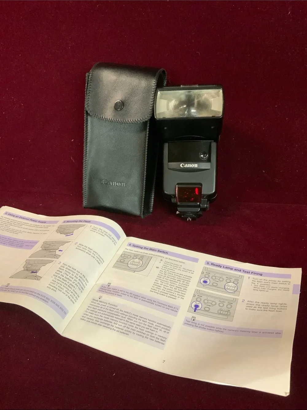 Canon Speedlite 540EZ Flash w/ Case & manual. Brand new never used.